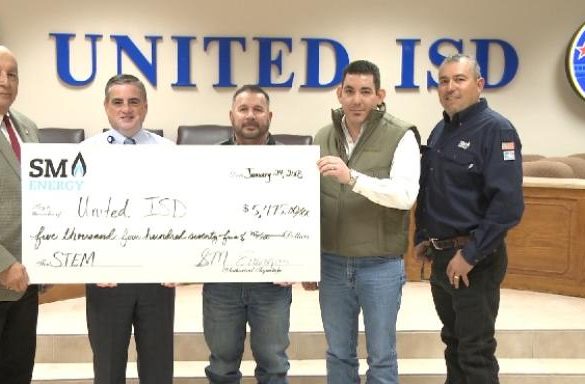 SM Energy donates check to United ISD (UISD)